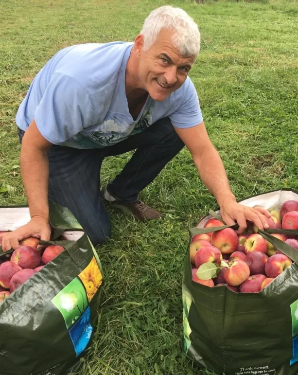 L'esprit jovial de Tinel Timu